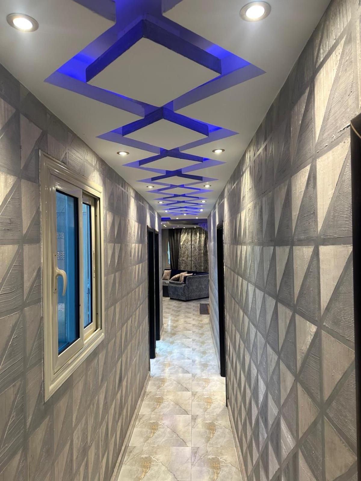 Apartment Flat In *
